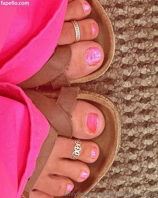 Barefootmamamn Onlyfans Photo Gallery 