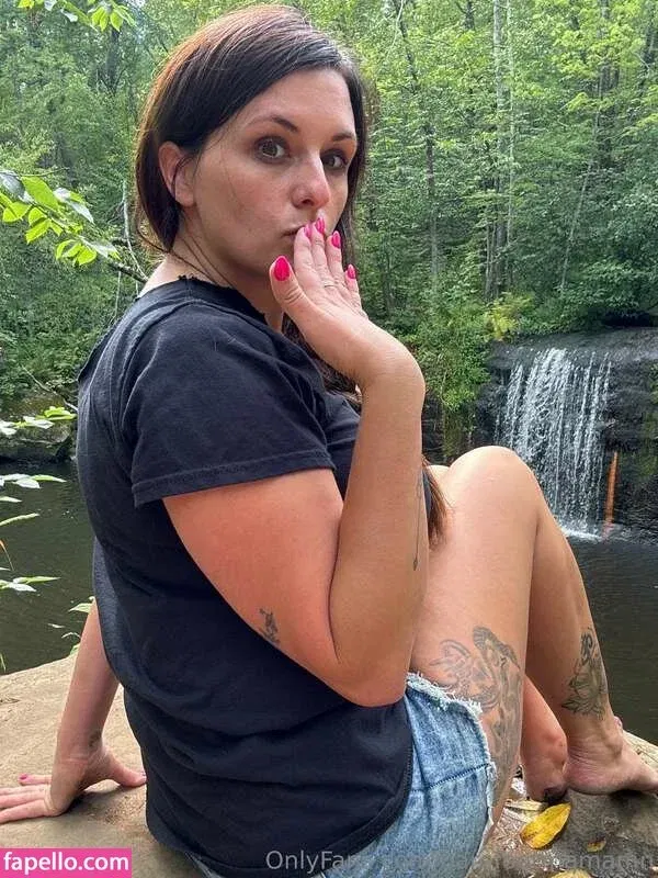 Barefootmamamn Onlyfans Photo Gallery 