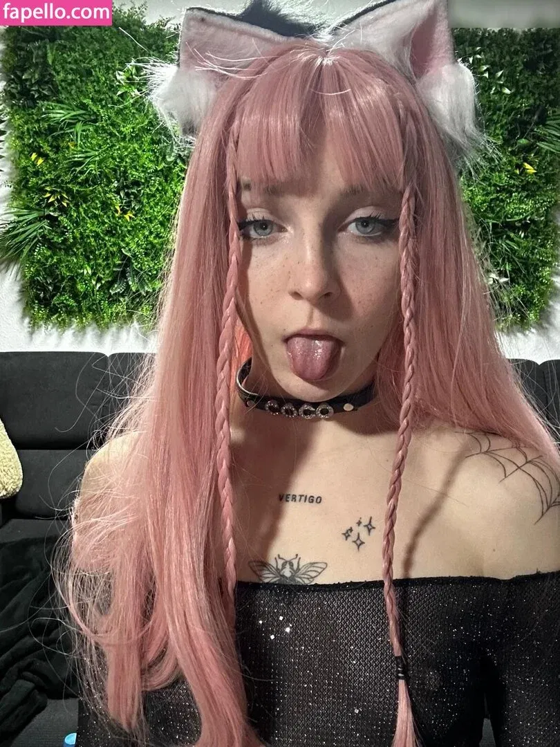 littlebllkkitty Onlyfans Photo Gallery 