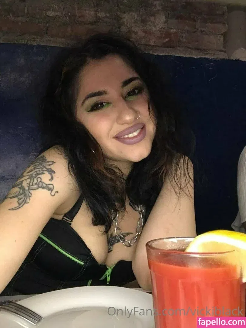 vickiblack Onlyfans Photo Gallery 