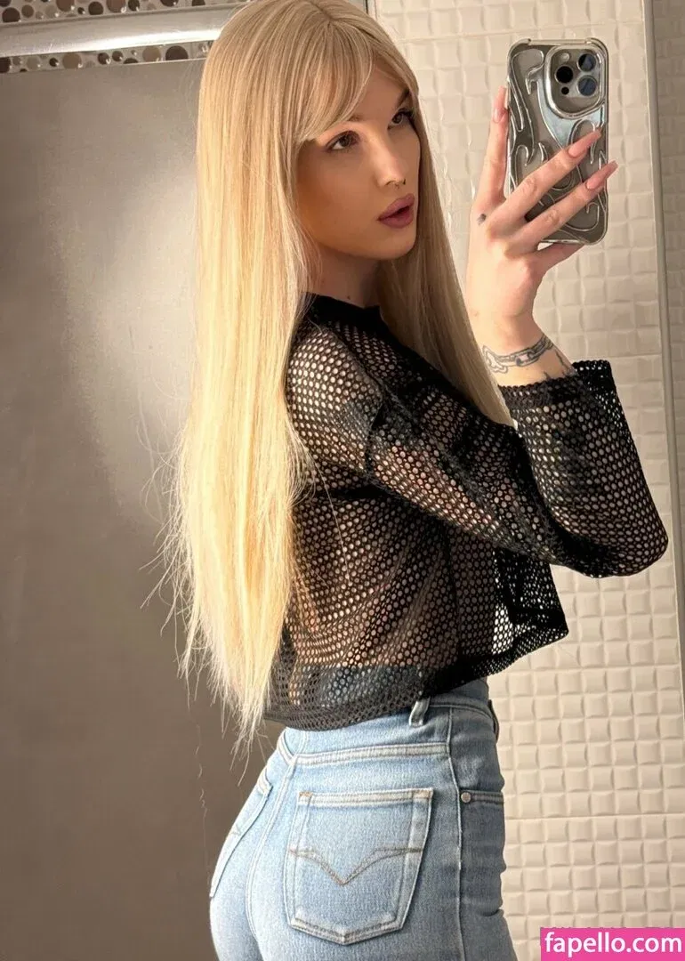 milana_ts Onlyfans Photo Gallery 