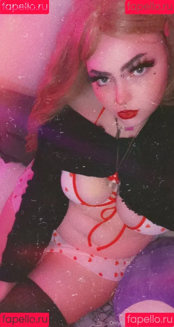 wetlittlesub Onlyfans Photo Gallery 
