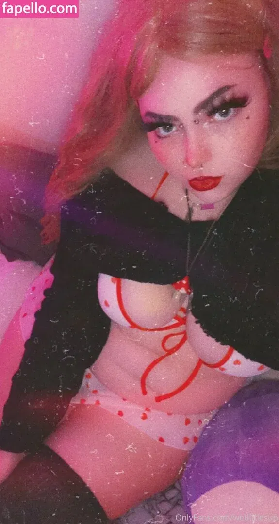 wetlittlesub Onlyfans Photo Gallery 