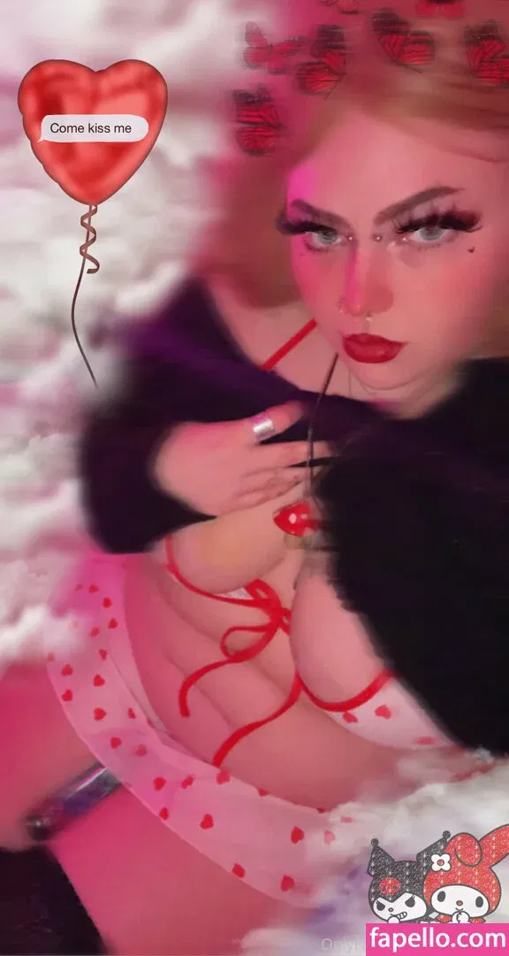 wetlittlesub Onlyfans Photo Gallery 