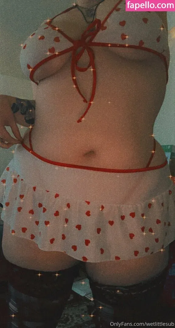 wetlittlesub Onlyfans Photo Gallery 