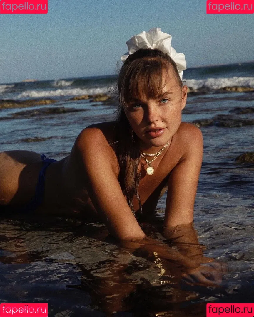 Bonnie Strange Onlyfans Photo Gallery 