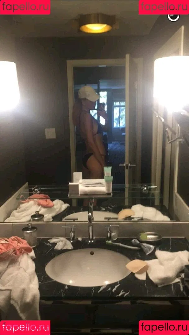 Bonnie Strange Onlyfans Photo Gallery 
