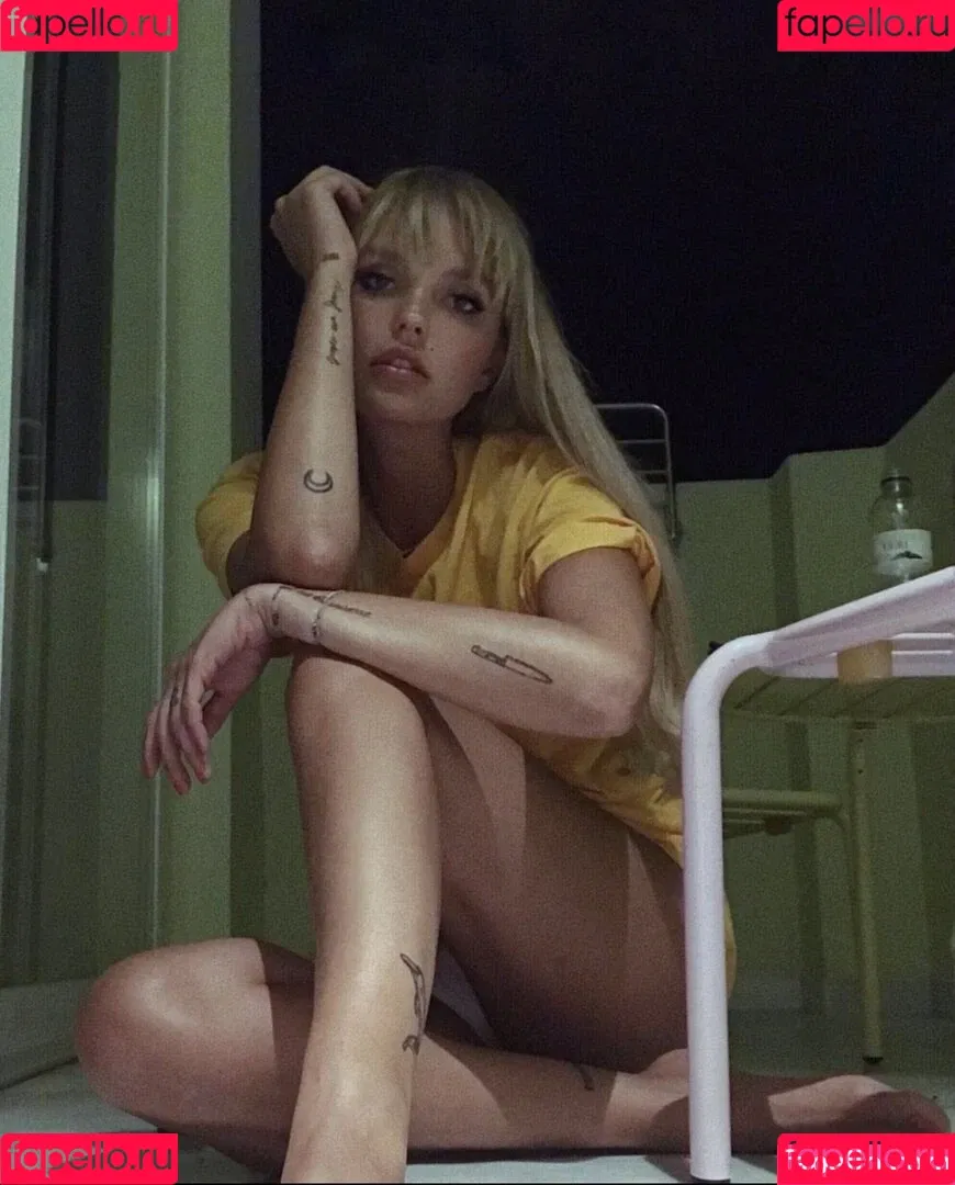 Bonnie Strange Onlyfans Photo Gallery 
