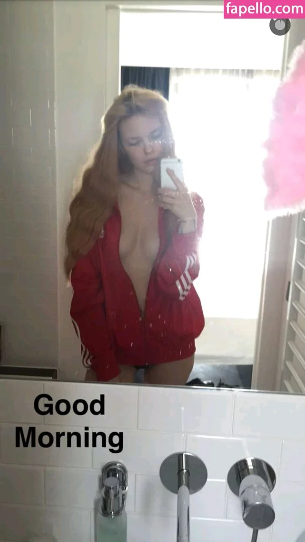 Bonnie Strange Onlyfans Photo Gallery 