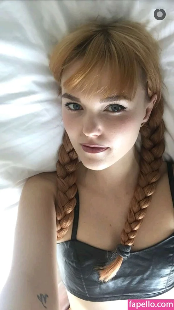 Bonnie Strange Onlyfans Photo Gallery 