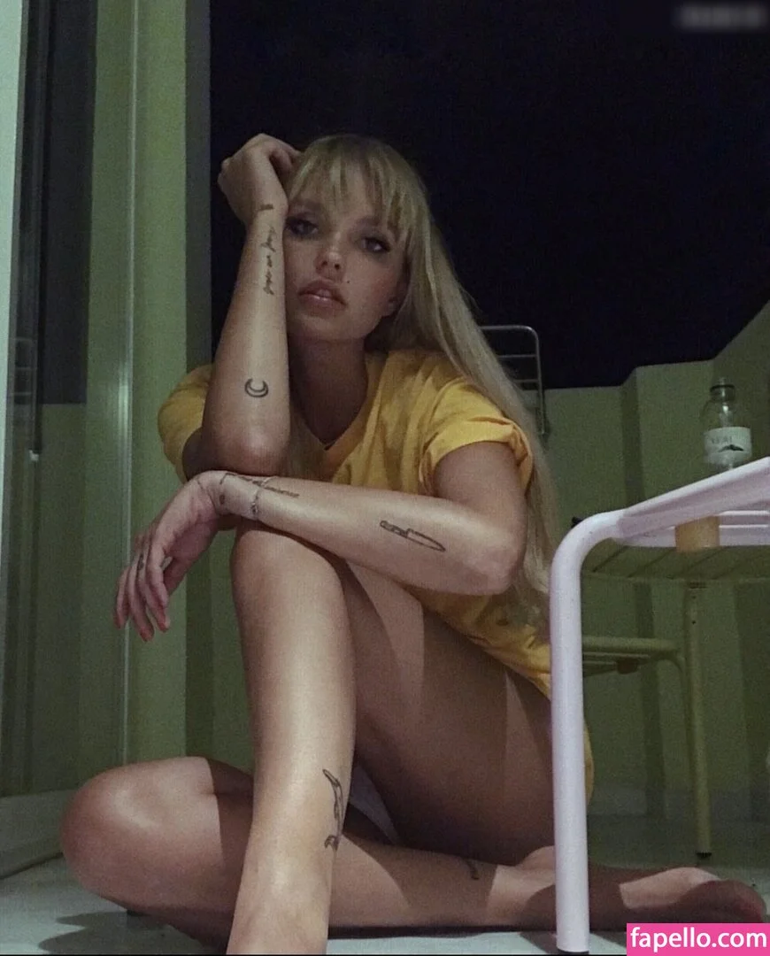 Bonnie Strange Onlyfans Photo Gallery 