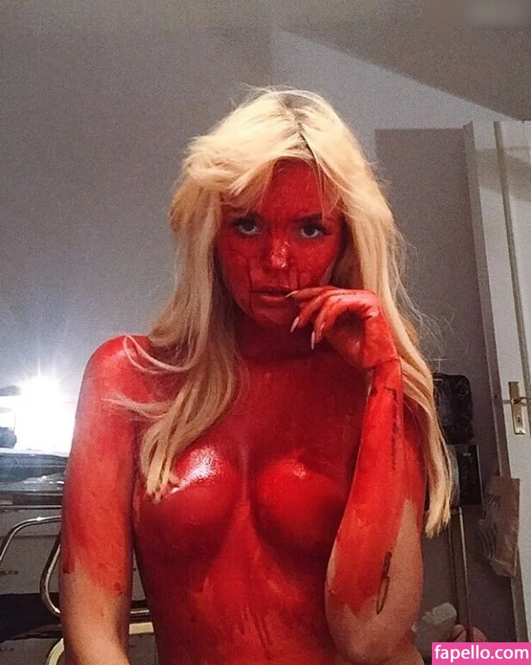 Bonnie Strange Onlyfans Photo Gallery 