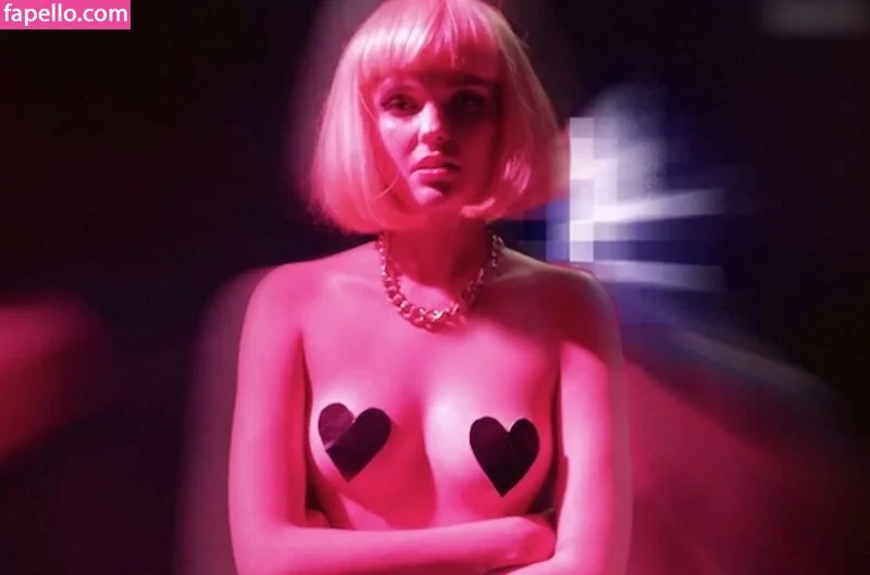 Bonnie Strange Onlyfans Photo Gallery 