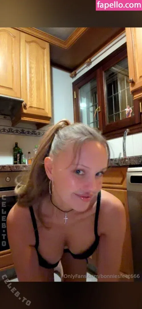 Bonnie Strange Onlyfans Photo Gallery 