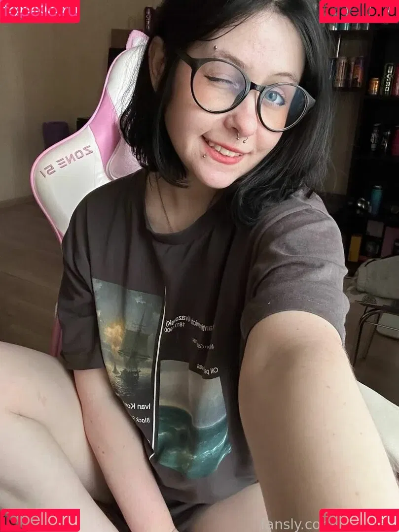 lillily131 Onlyfans Photo Gallery 
