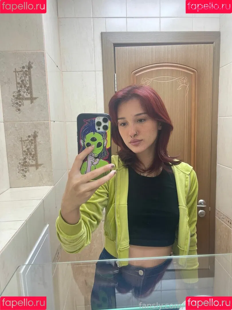 littlewetgirl Onlyfans Photo Gallery 
