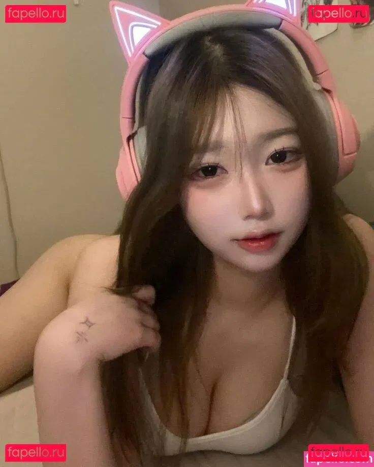 rlwndud Onlyfans Photo Gallery 