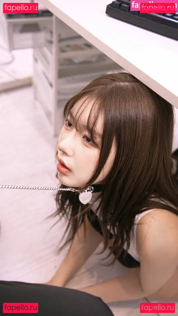 rlwndud Onlyfans Photo Gallery 