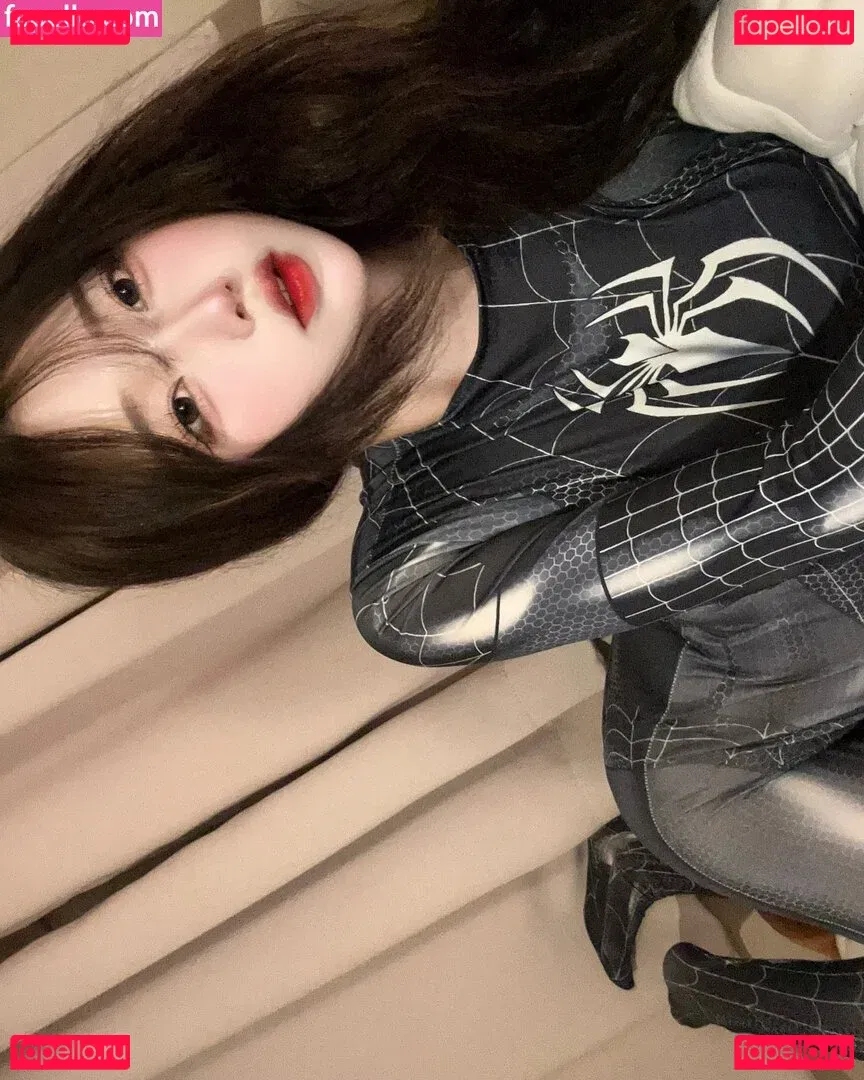 rlwndud Onlyfans Photo Gallery 