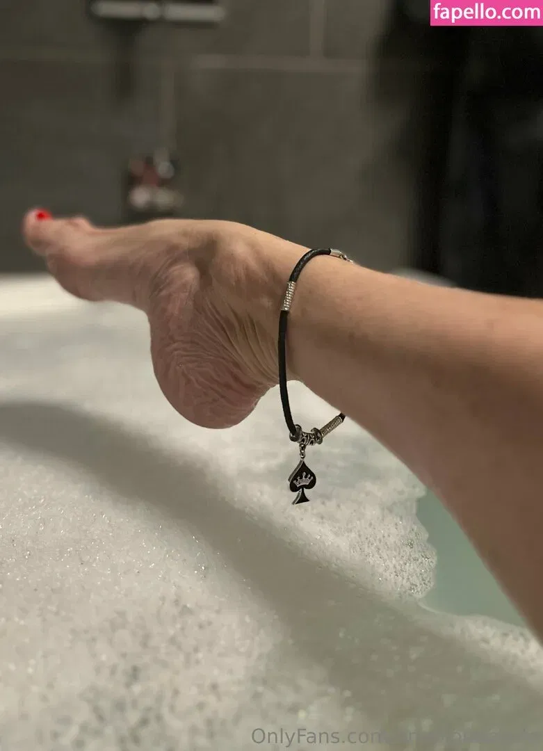 oneblondewife Onlyfans Photo Gallery 