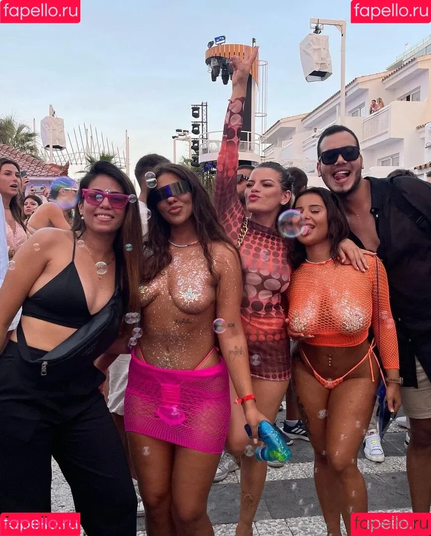 Nilufarsra Onlyfans Photo Gallery 
