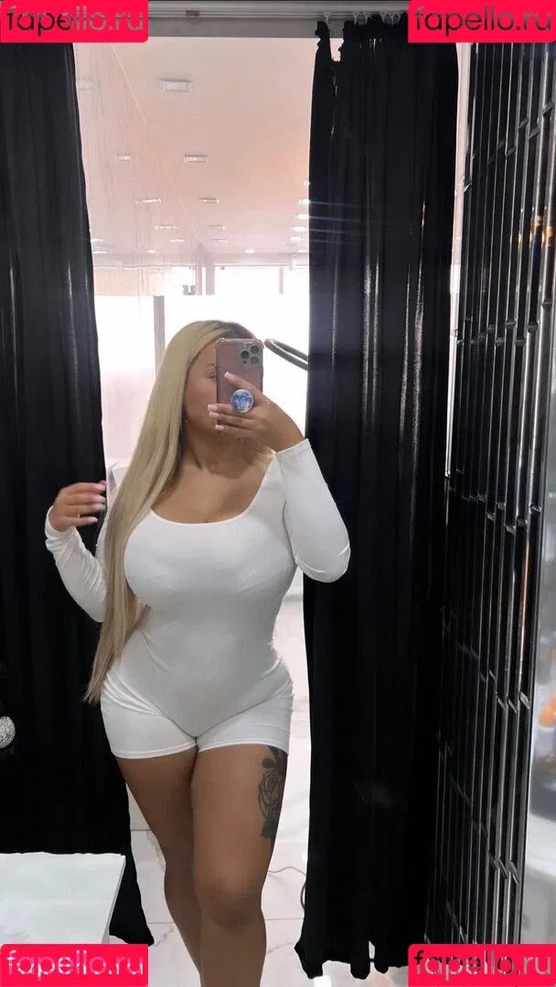 Nilufarsra Onlyfans Photo Gallery 