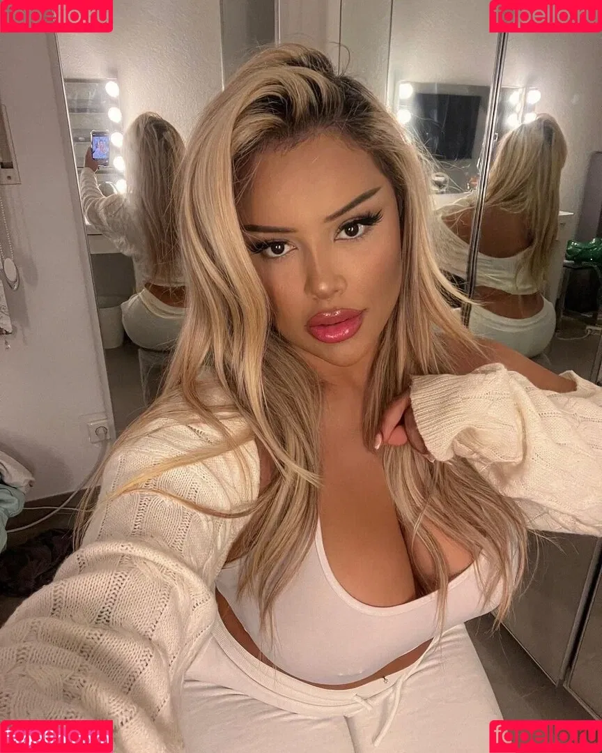 Nilufarsra Onlyfans Photo Gallery 