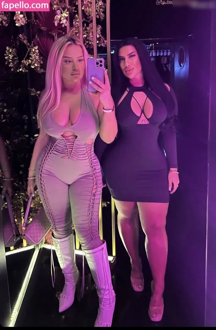 Nilufarsra Onlyfans Photo Gallery 