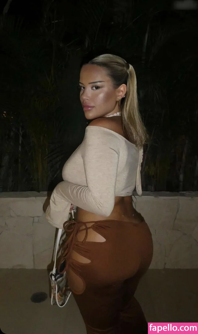 Nilufarsra Onlyfans Photo Gallery 