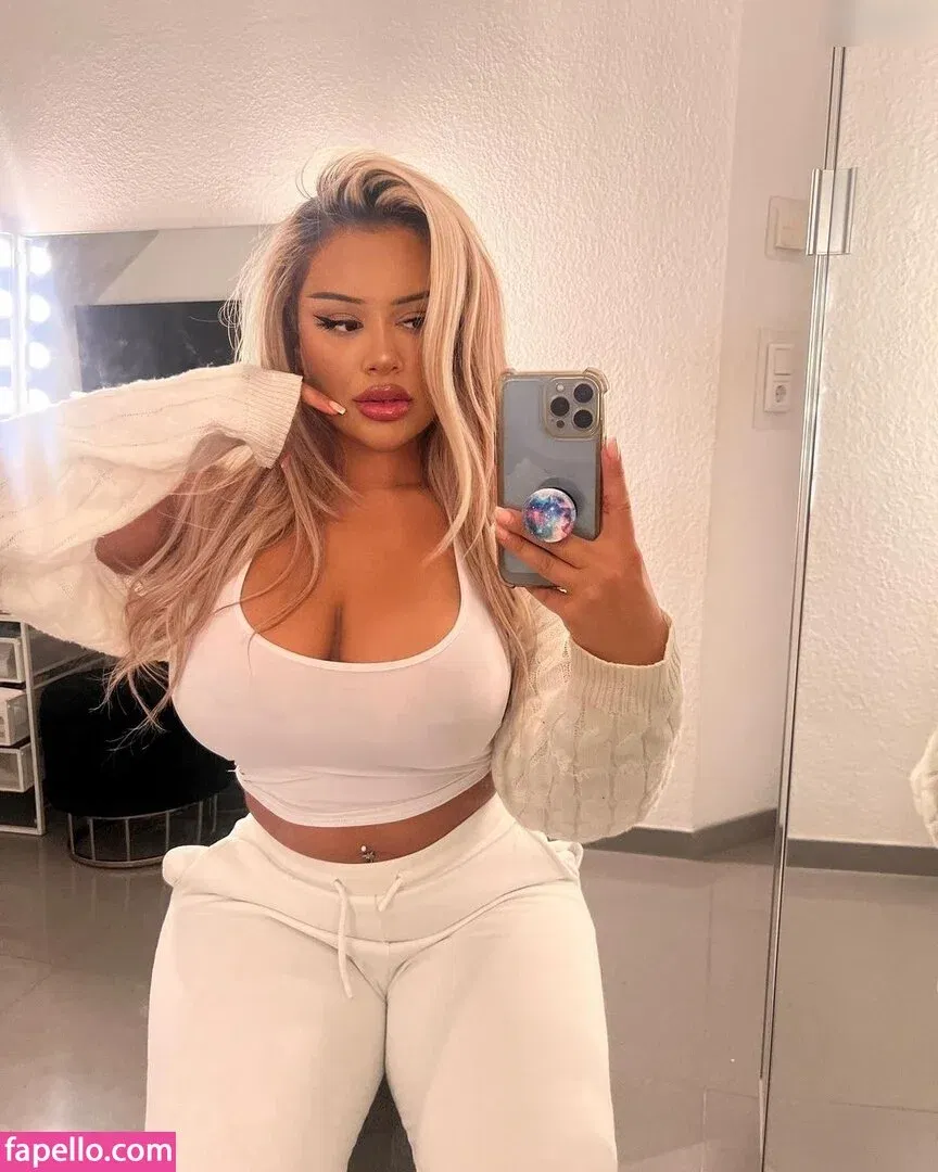 Nilufarsra Onlyfans Photo Gallery 