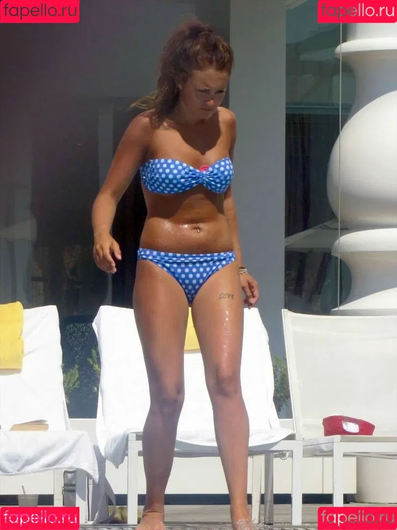 Lacey Turner Onlyfans Photo Gallery 