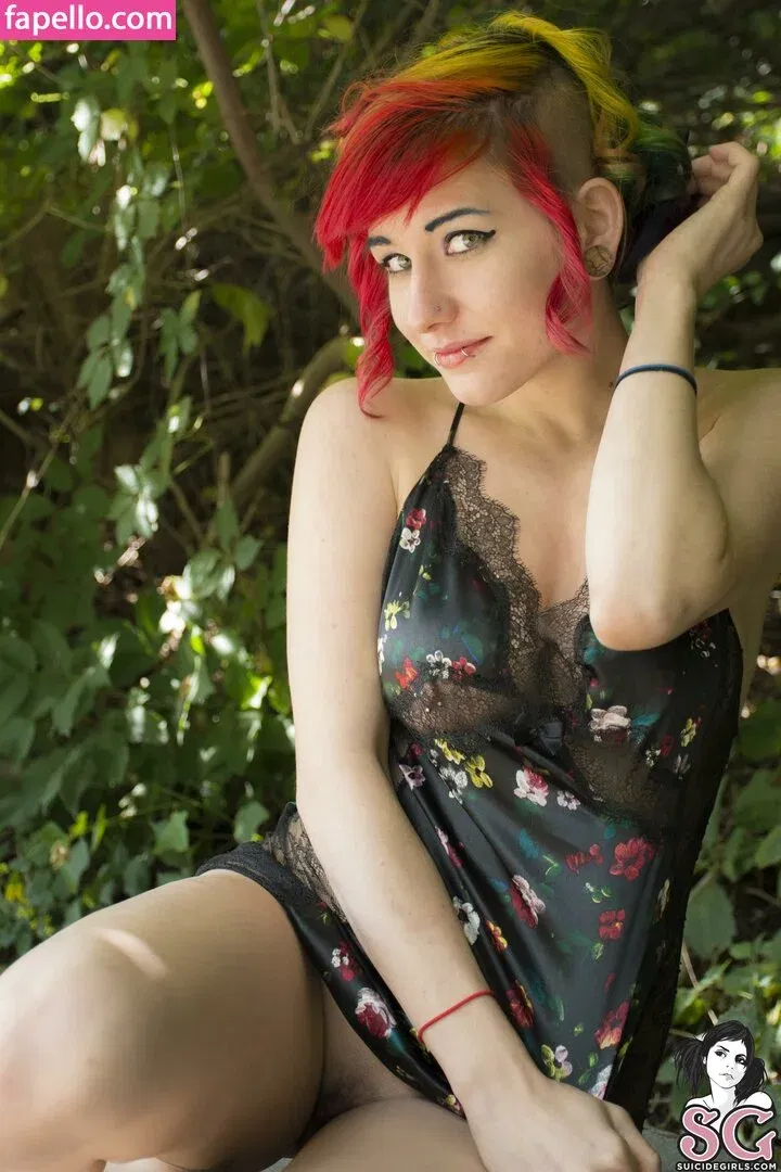 skellaborealis Onlyfans Photo Gallery 