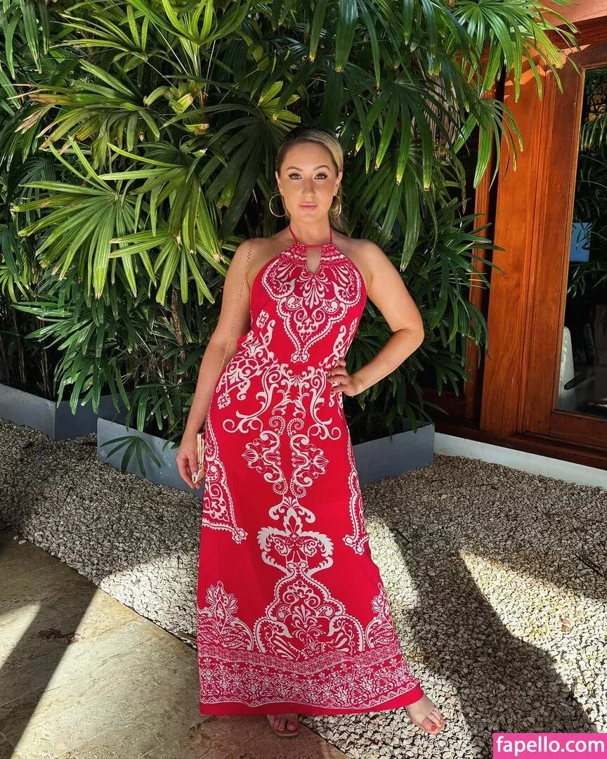 Robyn Adele Anderson Onlyfans Photo Gallery 