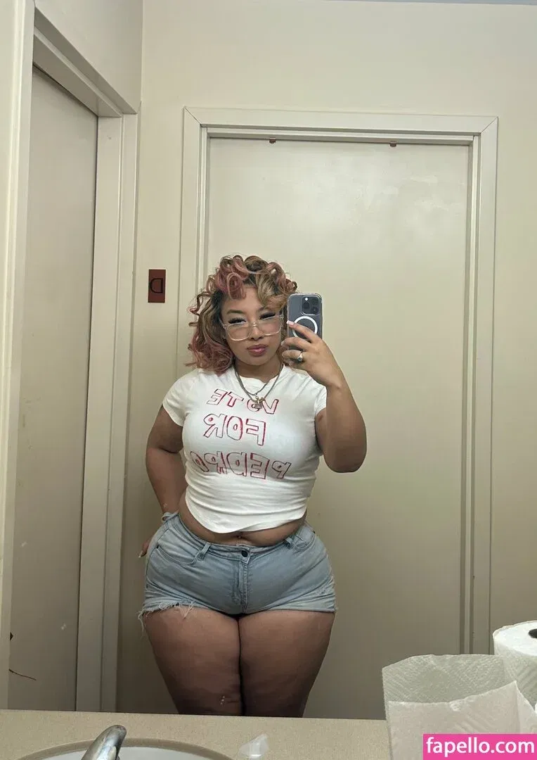 Sophialaurrren Onlyfans Photo Gallery 