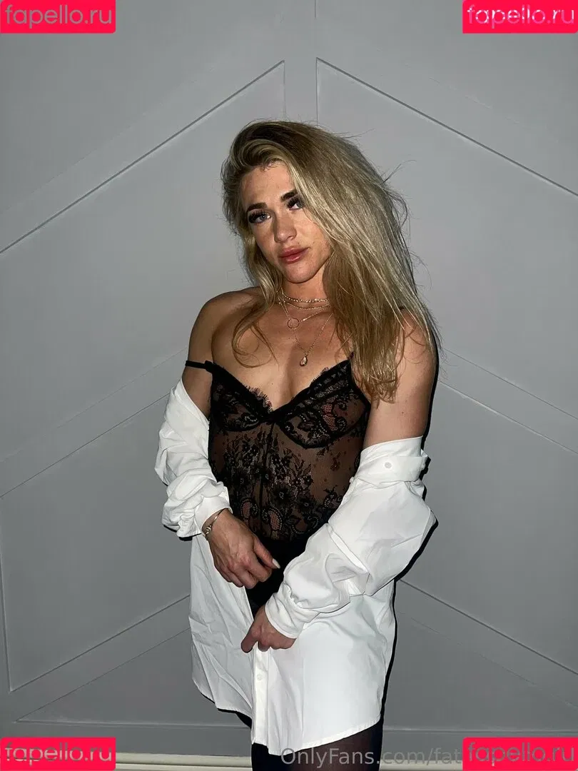 Chelsey Warnes Onlyfans Photo Gallery 
