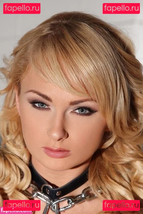 Ivana Sugar Onlyfans Photo Gallery 