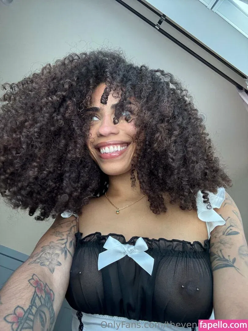 thevenusmarquez Onlyfans Photo Gallery 