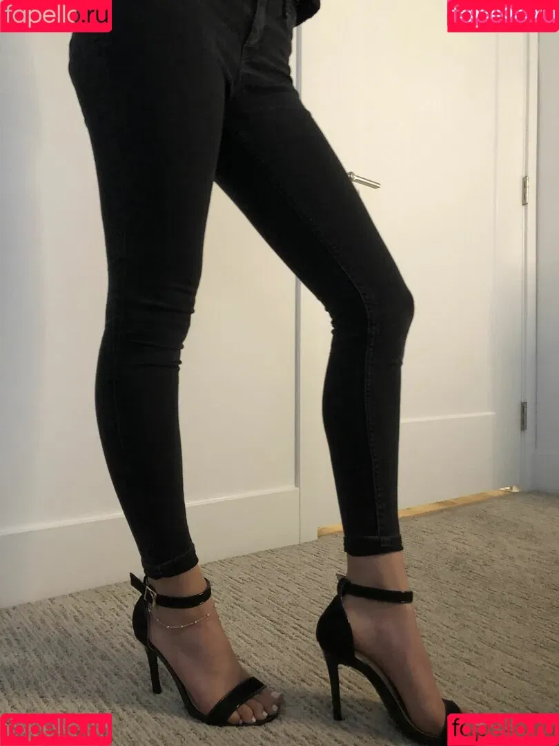 Neon_cxxple Onlyfans Photo Gallery 