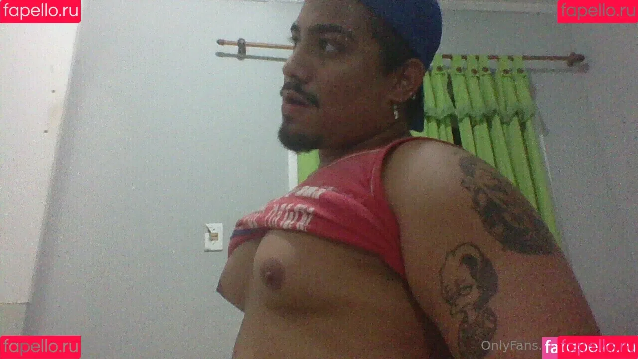 pecjohn1 Onlyfans Photo Gallery 