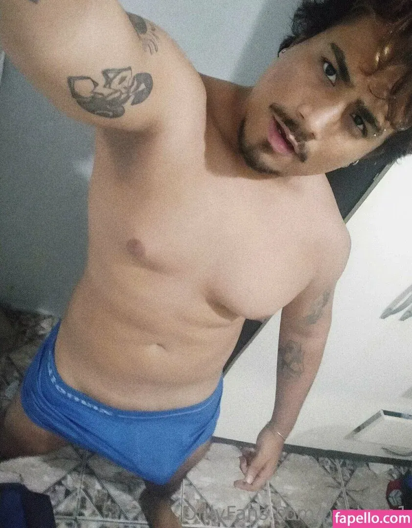 pecjohn1 Onlyfans Photo Gallery 