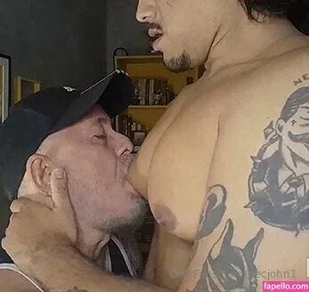 pecjohn1 Onlyfans Photo Gallery 