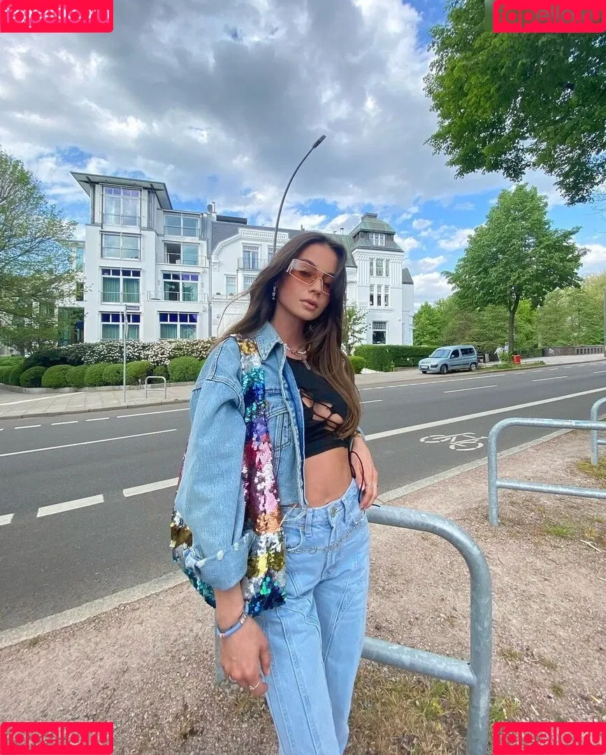 Celina Schacht Onlyfans Photo Gallery 