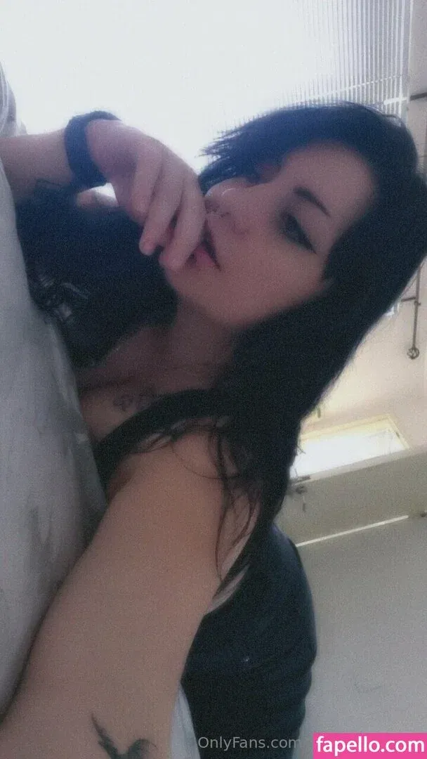 Alrighty_P3ach Onlyfans Photo Gallery 