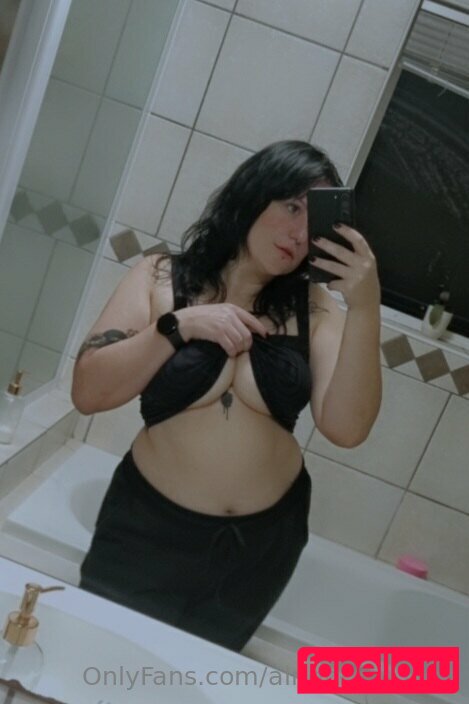 Alrighty_P3ach Nude Onlyfans Photo 39