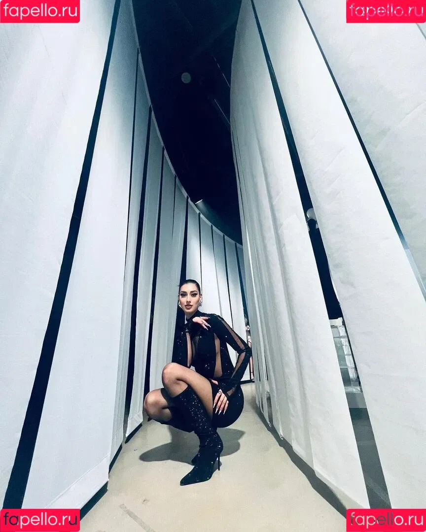 Elif Onlyfans Photo Gallery 