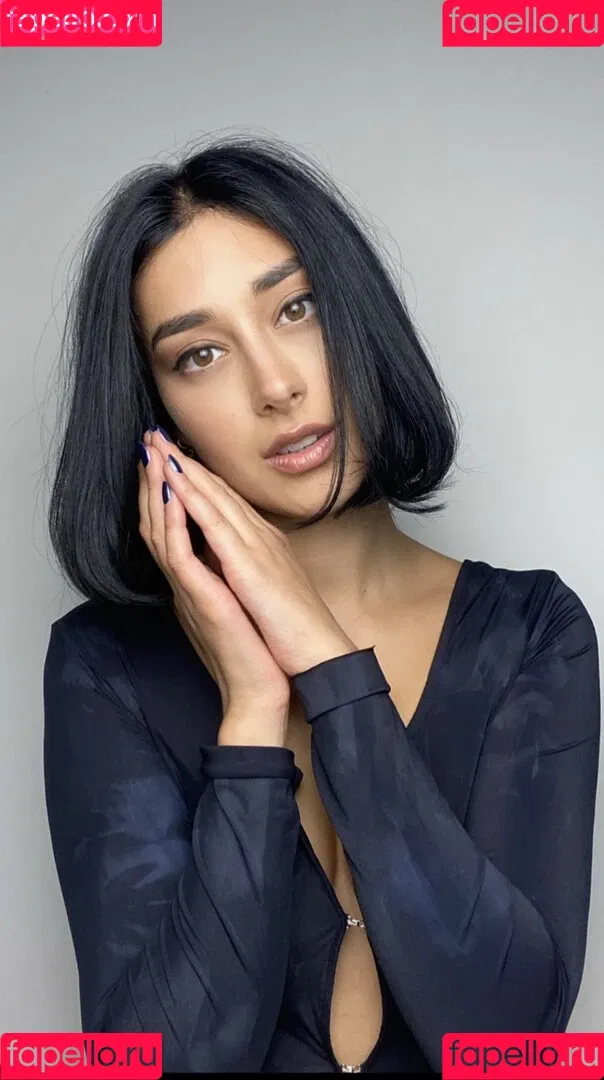 Elif Onlyfans Photo Gallery 