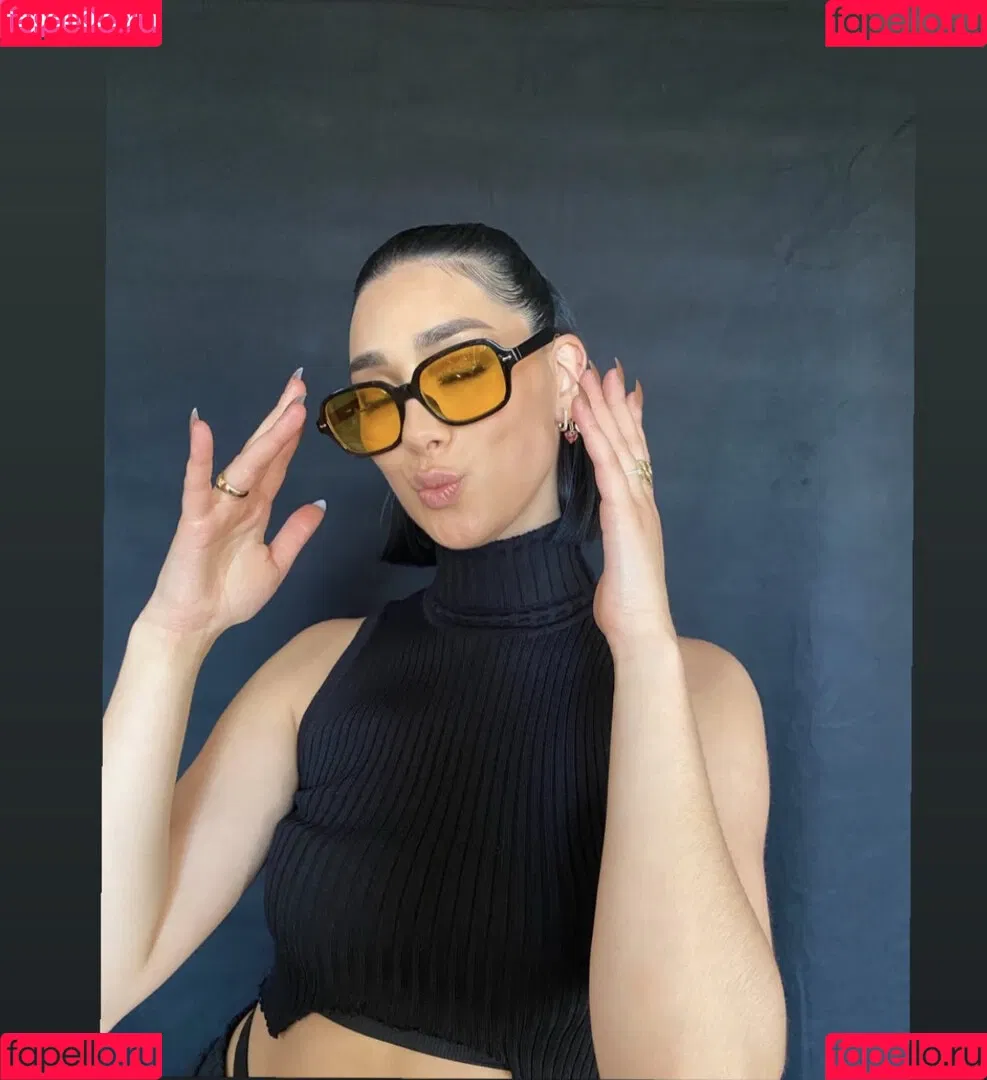 Elif Onlyfans Photo Gallery 