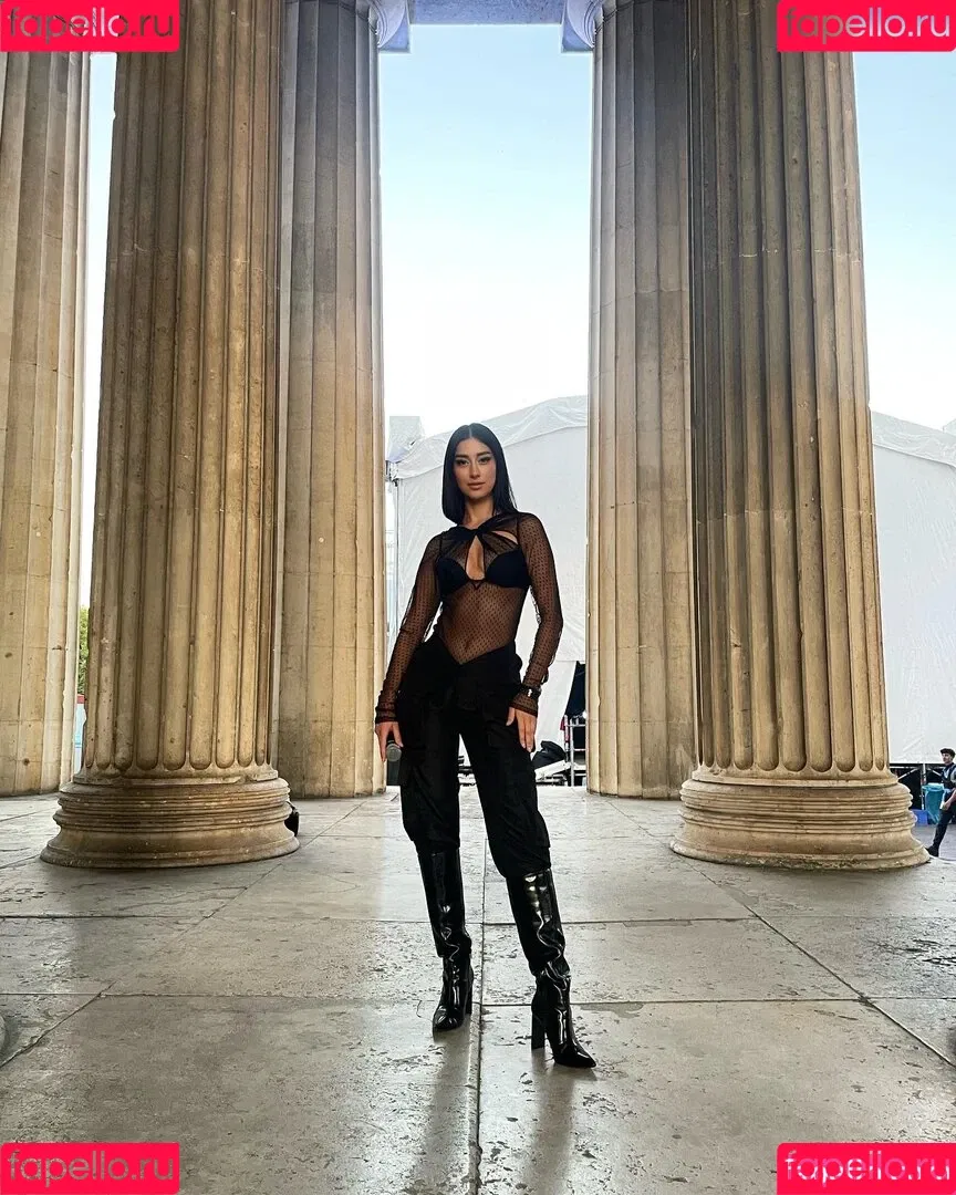 Elif Onlyfans Photo Gallery 