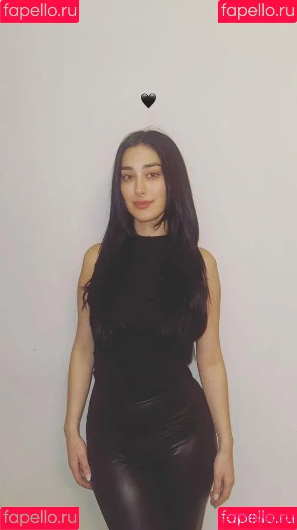 Elif Onlyfans Photo Gallery 