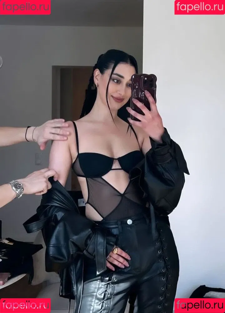 Elif Onlyfans Photo Gallery 